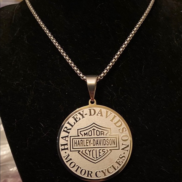 Limited! Men’s HD Necklace - Picture 3 of 5